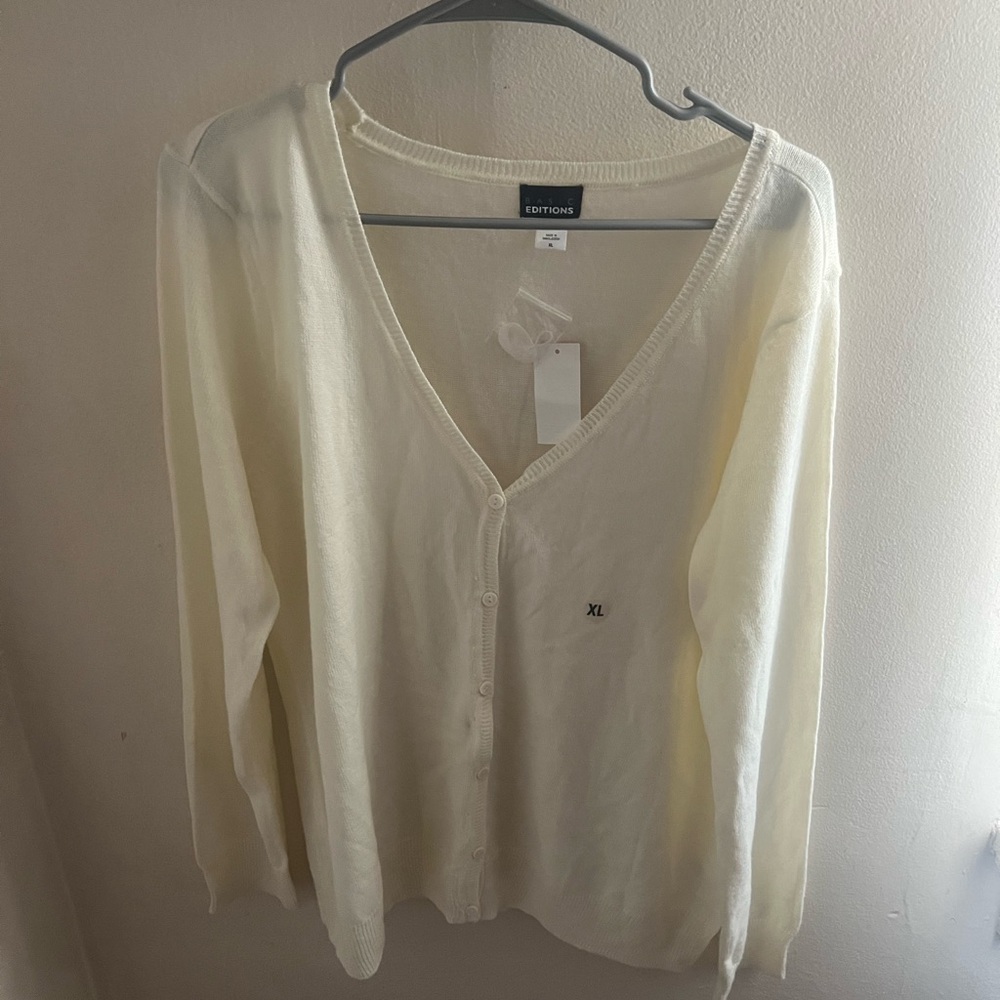 Basic Edition  ladies sweater nwt
